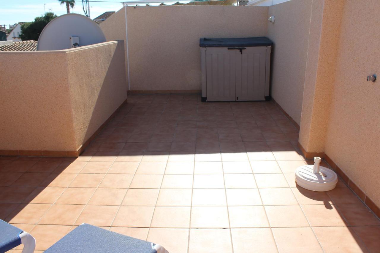 Bungalow With 2 Bedrooms And Roof Terrace In The Center Of La Zenia. Free Wifi. Orihuela Exteriér fotografie